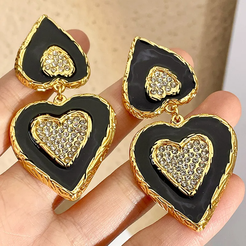 Kaimei 100 Designs Fashion Jewelry Medieval Black Love Earrings Small Design Sense Earrings Drop Glaze Black Heart Drop Earrings