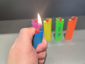 Encendedor de Pedernal Estilo Filipino, Económico, de la Mejor Calidad, Plástico Ecológico, Portátil, con Ruedas Pequeñas, Se Acepta Logotipo Personalizado - Product Image 6