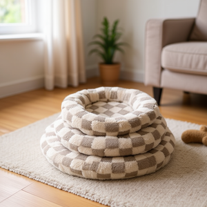 Cama Redonda para Mascotas con Rejilla de Belleza y Pelo de Conejo Beige - Product Image 3