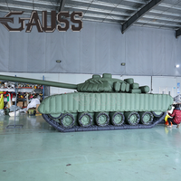 GAUSS T-73 Promotion Spéciale : Grand Tank Gonflable avec Impression UV et Pompe à Air Électrique pour Décoration Urbaine, Présentations et Expositions