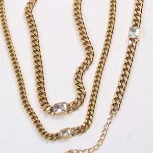 สร้อยคอแฟชั่นชุบทองแบบคิวบัน สแตนเลสประดับคริสตัลและหินธรรมชาติ - Product Image 3