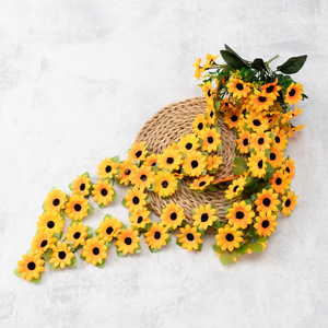 Petites fleurs artificielles en soie en forme de tournesol tridimensionnelles à suspendre au mur pour la décoration de la boutique de thé au lait, du balcon ou comme bouquet de verdure - Product Image 2