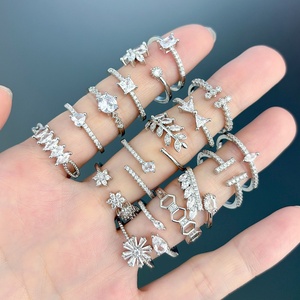 Anillos de Boda Plateados al por Mayor JXX, Estilos Variados para Mujer, Diseño de Flor con Circonita, Hechos Principalmente de Latón - Product Image 2