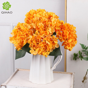 Nuevo Ramo de Hortensias Artificiales de 5 Cabezas, Color Rojo, de Seda, 47 cm, Decoración para Bodas y Hogar, Alta Simulación - Product Image 3