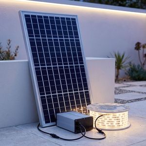 Bande lumineuse LED solaire étanche KTH pour éclairage durable des voies piétonnes, places publiques et parcs - Product Image 1