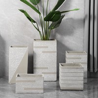 Pots de fleurs en béton en gros grand stock avec une faible quantité minimale de commande pour la décoration de la maison Villa