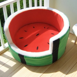 Custom Pet Watermelon <b>Bed</b> Round Fruit Pattern <b>Dog</b> Cat <b>Bed</b> Polyester Fiber Fill Hand Washable <b>Small</b> Pet <b>Bed</b> - Product Image 1