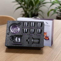 Service à café et thé en verre un pot en verre 6 tasses unités cadeau d'affaires OEM boîte en papier emballage ensemble fouet à thé