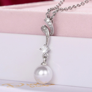 Collana Lunga con Perline Rotonde per Donne - Product Image 2