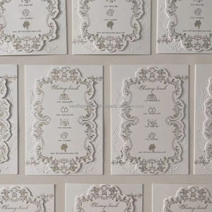 Cartes d'invitation de mariage personnalisées sculptées en relief avec un design personnalisé, papier coton, estampage à chaud dorée - Product Image 2