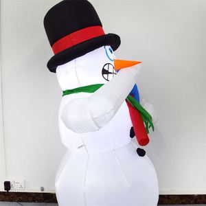 Décorations de Noël gonflables personnalisées en polyester de 7 pieds, auto-gonflables en quelques minutes, bonhommes de neige gonflables durables pour l'extérieur – Direct Usine - Product Image 4