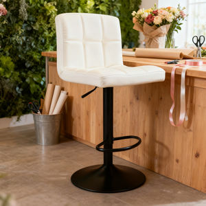 Chaise <span class=keywords><strong>de</strong></span> comptoir <span class=keywords><strong>de</strong></span> confiserie avec siège et dossier matelassés, commande <span class=keywords><strong>de</strong></span> levage pneumatique, fonction rotative, <span class=keywords><strong>tabouret</strong></span> <span class=keywords><strong>de</strong></span> <span class=keywords><strong>bar</strong></span> en métal - Product Image 1