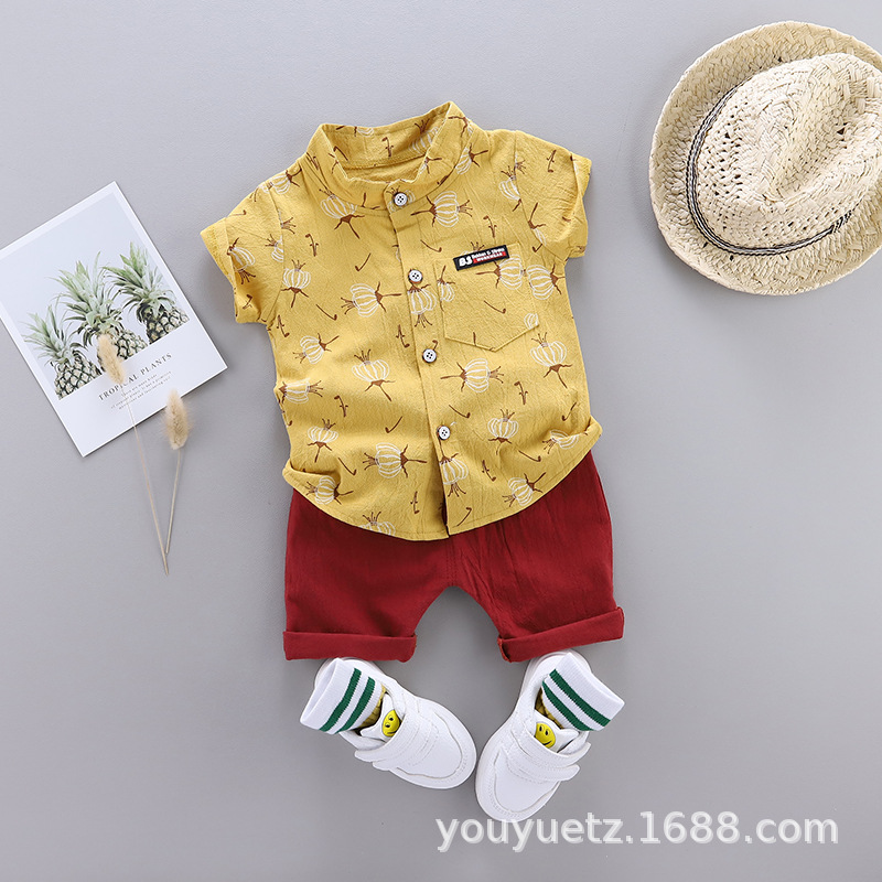 Ensemble chemise lanterne à manches courtes jaune.