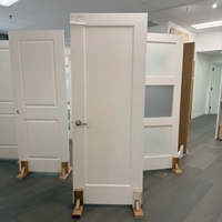 Porte intérieure battante en MDF blanc avec panneau polymère fini, sur mesure, pour chambre et appartement
