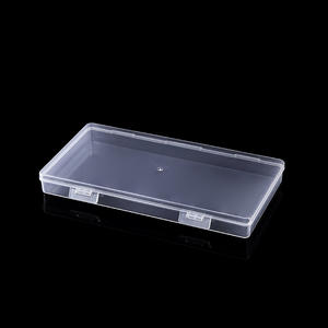 Caja de almacenamiento de plástico rectangular transparente, 16,5x8,5x1,7 cm, tapa con doble cierre para organización de piezas de hardware electrónico - Product Image 1