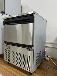 Blgc vuông <span class=keywords><strong>Ice</strong></span> Maker <span class=keywords><strong>Cube</strong></span> lớn 65kg 80kg 200kg 400kg mỗi ngày <span class=keywords><strong>Ice</strong></span> cho Whisky bar cà phê cửa hàng kinh doanh chuyên nghiệp - Product Image 3