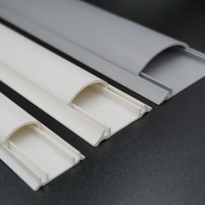 Gaine de protection de câbles en PVC massif, résistante aux UV et ignifuge, pour plancher et coffre - Product Image 4