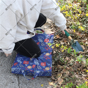 Thickened <b>Garden</b> <b>Kneeling</b> <b>Mat</b> 56x34cm Floral Oxford Cloth Outdoor Courtyard Camping Seat Cushion - Product Image 3