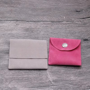 Bolsas de Terciopelo Pequeñas para Empaque de Joyería, Sobres con Solapa, Se Aceptan Pedidos Personalizados - Product Image 3