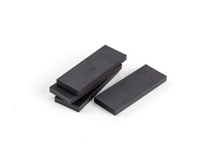 Tira magnética de dos caras personalizable Material de imán de elevación de imán de goma suave irrompible del fabricante de China - Product Image 4