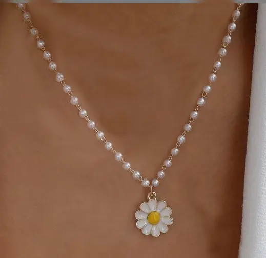 Fashion Choker White Imitation Pearl Chain Oil Flower Pendant Daisy Necklace Women's Jewelry Wholesale
