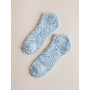 Chaussettes de nuit bleues Monfoot pour hommes, légères, d'usage quotidien, antidérapantes, avec impression numérique et fond en polyester pur spandex. - Product Image 1