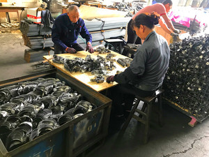 Kim loại nước mưa máng xối khung treo kẹp & Móc (Bạc) - Product Image 5