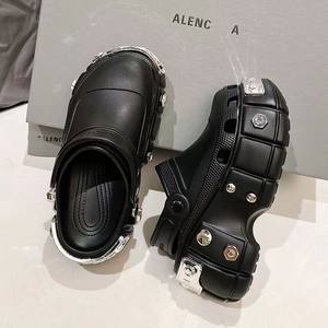 Pantuflas de Lujo 2025 en Oferta, Pantuflas Americanas Populares para Mujer, para Exteriores, de Color Sólido, con Suela Gruesa, Estilo Rock con Remaches - Product Image 5