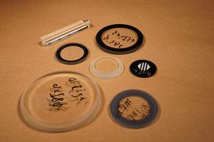 Custom Ultra-Clear Optical Vidro Temperado Lente Sólida De Alta Temperatura Resistente Formas Irregulares Perfuradas para Uso Industrial - Product Image 6