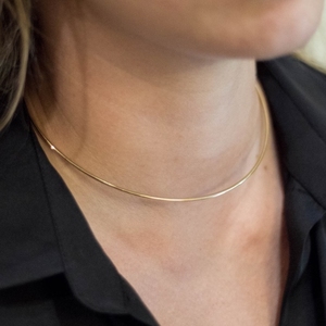 Venta al por mayor nuevo producto minimalista africano collar brazalete de acero inoxidable alto pulido Simple alambre gargantilla - Product Image 3