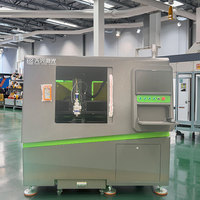 Machine de découpe laser à fibre de haute précision pour plaques, avec positionnement CCD, système de contrôle Cypcut, refroidissement par eau et haute efficacité de coupe