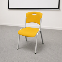 Chaise empilable en plastique à cadre métallique pour charges lourdes, idéale pour les écoles et les banquets