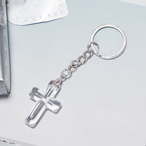 Venta al por mayor nuevo Baby Shower fiesta suministros bautismo <span class=keywords><strong>bautizo</strong></span> favor cristal Cruz llaveros llavero - Product Image 1