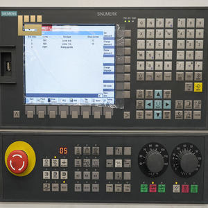 Tour CNC à trois axes au prix d'usine |   Centre d'usinage CNC à boucle semi-fermée |   Tour à métaux à 3 axes de haute précision - Product Image 2