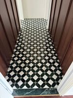 Revêtement de sol en marbre mosaïque à motifs floraux verts et blancs, design artistique, crédence murale pour cuisine et salle de bain