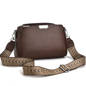 Newest Arrival Good Quality New Design Women's Saddle Shape PU Handbag With Zipper Closure Cross-Body & <b>Shoulder</b> <b>Strap</b> - Product Image 5