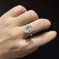 Cincin Tunangan/Pernikahan Wanita Berlian Buatan Laboratorium Bersertifikat IGI CVD HPHT Gaya Vintage Emas Padat 18K Potongan Oval Tebal