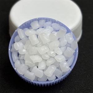 Partículas PP de grado de extrusión moldeadas por soplado resistentes a altas temperaturas para aplicaciones de extrusión de película de botellas de envasado de alimentos - Product Image 1