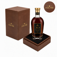 Boîte cadeau rigide en cuir PU marron de luxe avec logo estampé à chaud or, boîtes à vin rouge personnalisées avec insert en velours noir
