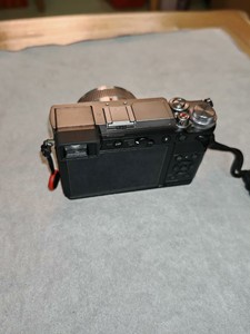 Cámara Digital Mirrorless Panasonic DC-GX9 de Alta Calidad, Usada, 20.3MP, Micro M4/3 Live MOS - Product Image 3