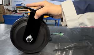 Roues à roulettes motorisées électriques robustes en caoutchouc noir de 6 pouces, capacité de charge de 170 kg, roulettes industrielles rigides avec moteur - Product Image 5