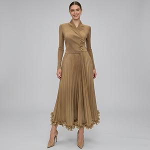 Robe longue plissée asymétrique style blazer pour femme, avec boutons floraux 3D, ourlet festonné, inspirée Miyake, collection automne, directement de <span class=keywords><strong>l</strong></span>'usine - Product Image 1