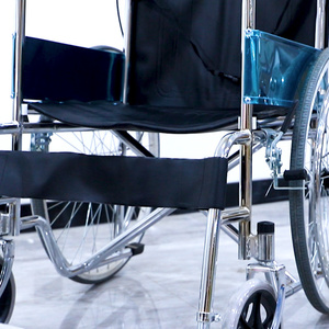 Alta calidad discapacitados Hospital plegable Manual ligero silla de ruedas - Product Image 6