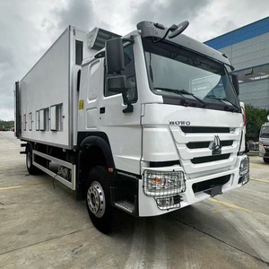 Camión Frigorífico HOWO 4X2 para Transporte de Ganado y Aves de Corral, Camión de Carga para Entrega de Pollos Vivos - Product Image 1