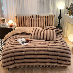 Parure <span class=keywords><strong>de</strong></span> Lit Confortable en Velours <span class=keywords><strong>de</strong></span> Lait Uni, Douce <span class=keywords><strong>et</strong></span> Exquise, Anti-Statique, <span class=keywords><strong>Housse</strong></span> <span class=keywords><strong>de</strong></span> <span class=keywords><strong>Couette</strong></span> 4 Pièces en Polyester avec Taies d'Oreiller - Product Image 1