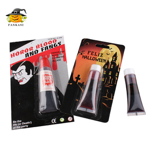 Pankasi Horror Blood And Fangs 15ml, sang et crocs artificiels pour maquillage, accessoire pour fête d'Halloween - Product Image 1