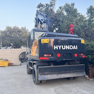 Excavatrice sur pneus Hyundai d'origine de 15 tonnes, modèle 150W-9T, avec moteur, boîte de vitesses, pompe, roulement, commande PLC, puissance de 112 kW, 0-2000 heures de fonctionnement, à vendre - Product Image 3