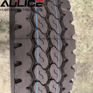 ยางรถบรรทุก Aulice ขนาด 12R22.5 13R22.5 ยางรถบรรทุกจีนแบบไม่มียางใน ระยะทางวิ่งไกล ได้รับมาตรฐาน DOT และ ECC - Product Image 3