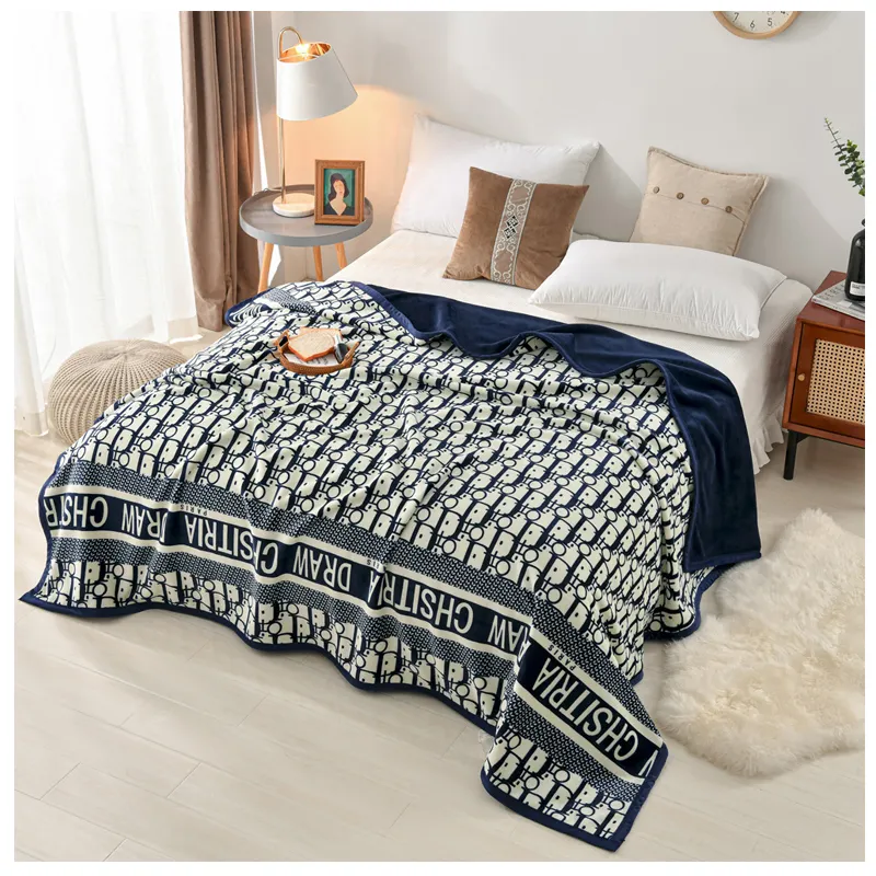 Thickened Double Layer Flannel Gift Throw Weighted Cloud 2 Side Winter Raschel Bed Spread Set Luxury Blankets