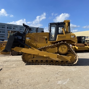 Bulldozer CAT D8R Usado con Pocas Rayaduras Superficiales, Precio Favorable, en Venta - Product Image 1
